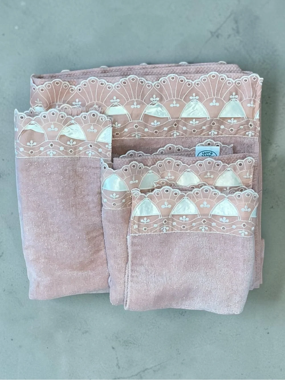 Vintage Laura Ashley Avanti Pink Eyelet Lace Bath Towel Set Cottagecore